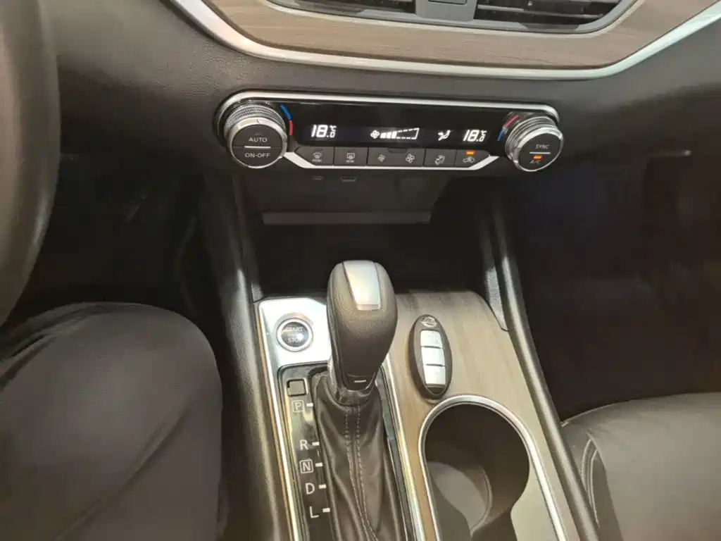 Nissan Teana — миниатюра 14