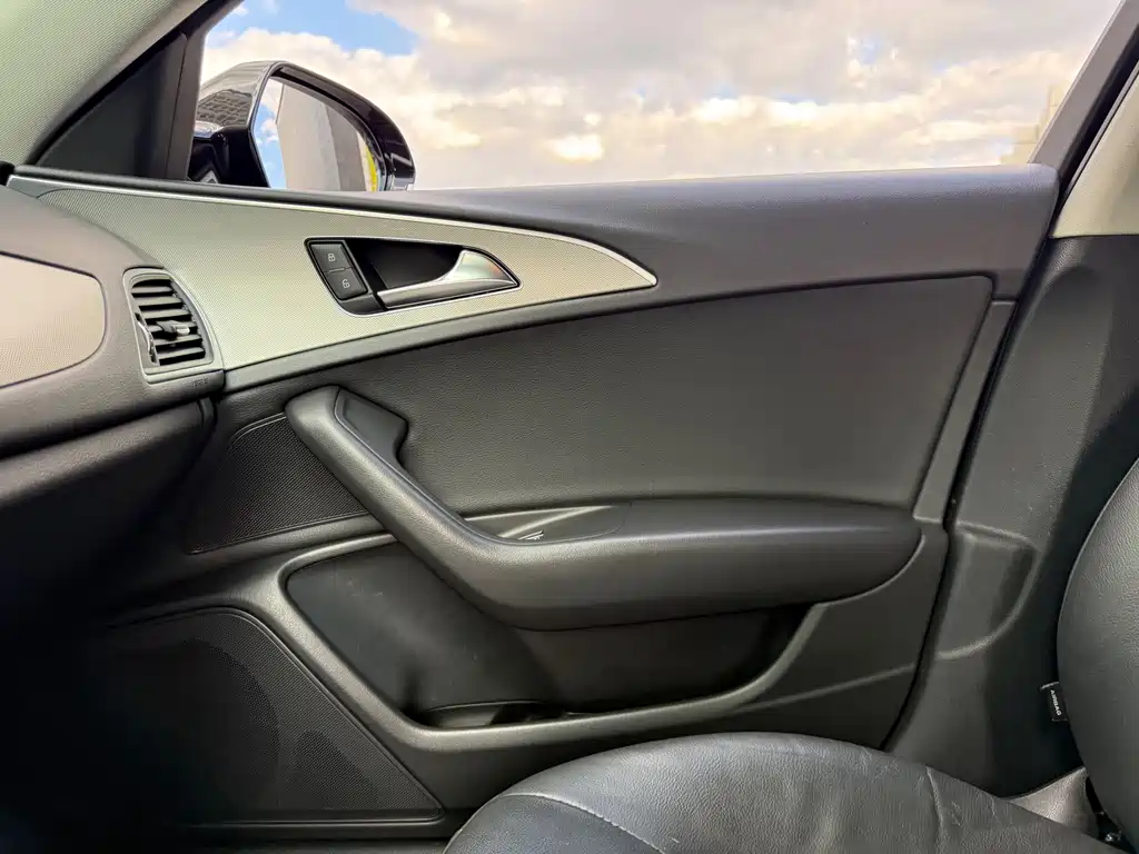 Audi A6L — миниатюра 27