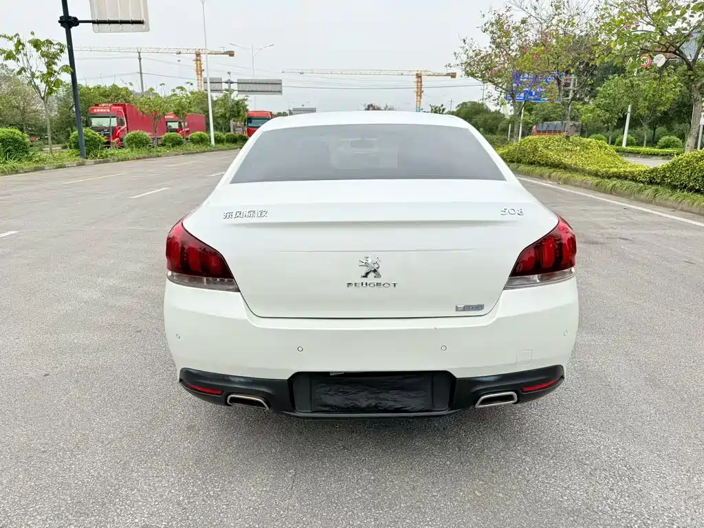 PEUGEOT 508