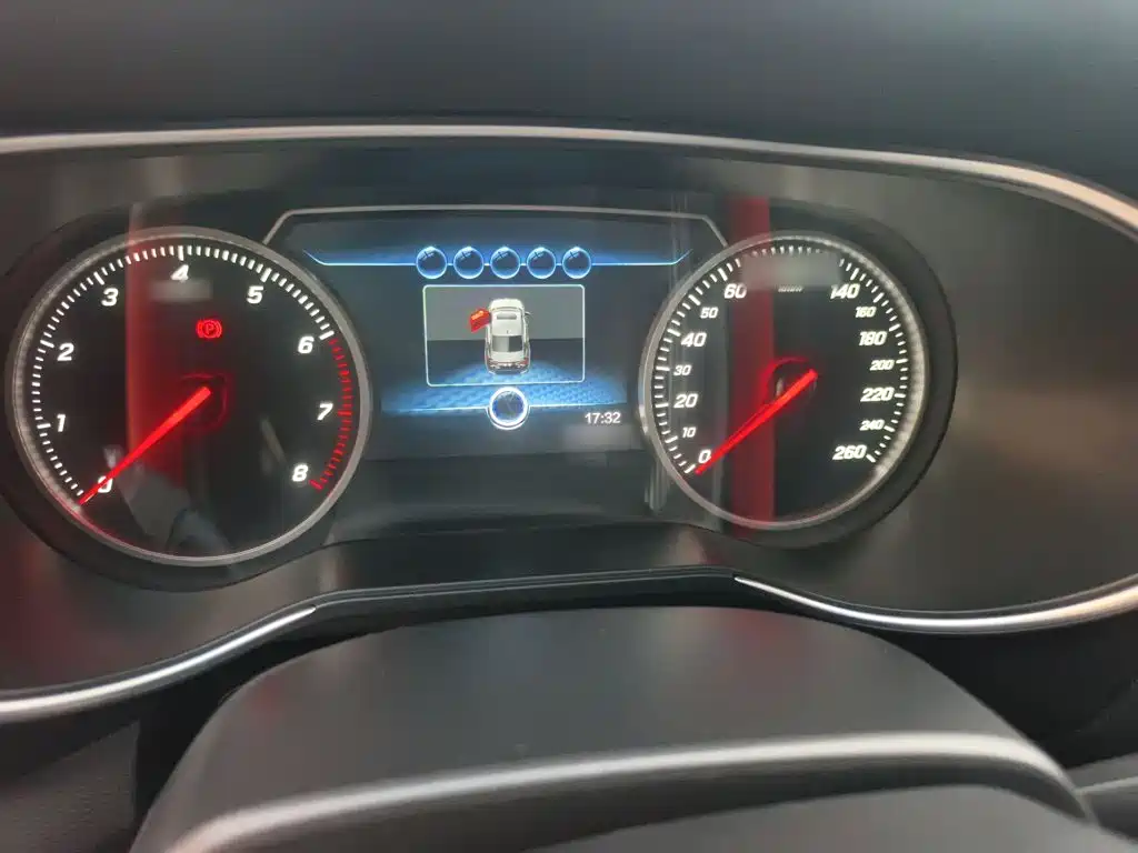Hongqi Hongqi H5 — миниатюра 5