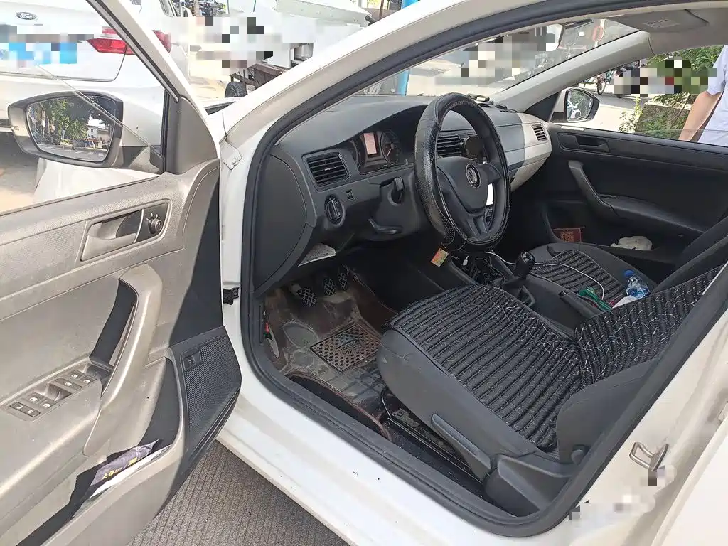 Volkswagen Santana — миниатюра 17