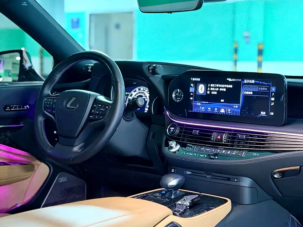 Lexus LS — миниатюра 20