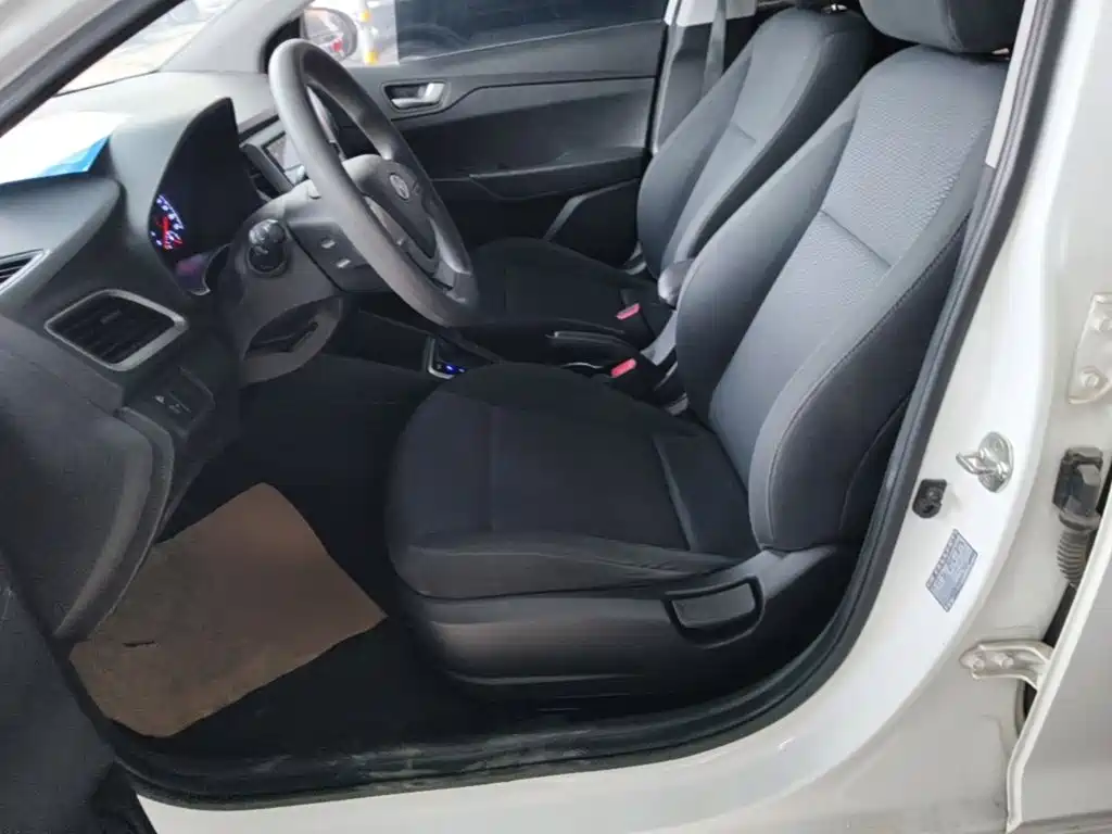 Hyundai Verna — миниатюра 15