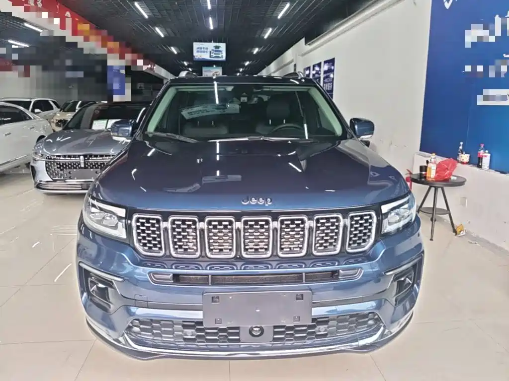 Jeep Grand Commander — миниатюра 3