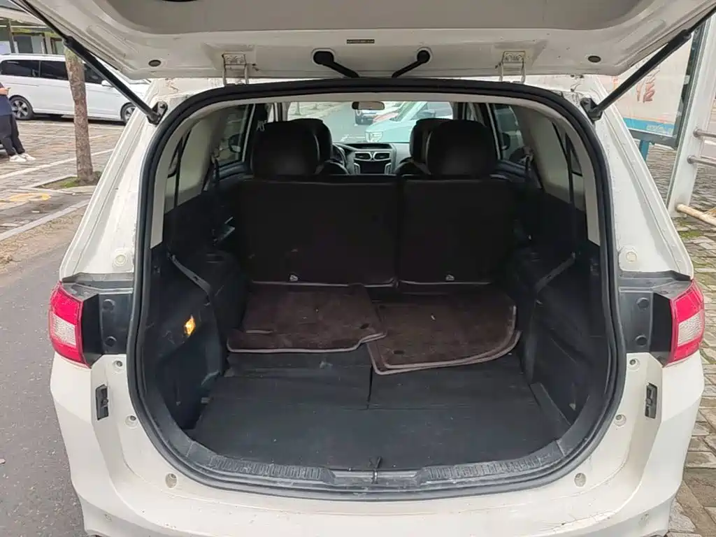 Haima Familia MPV — миниатюра 19