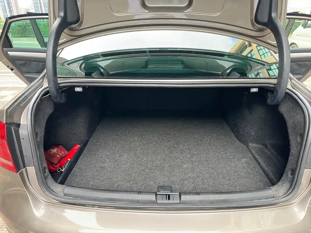 Volkswagen Passat — миниатюра 10