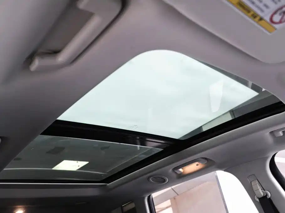 Ford Edge — миниатюра 15