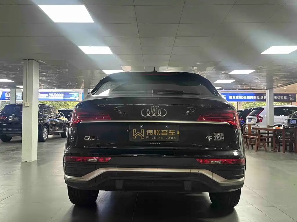 Audi Q5L Sportback — миниатюра 5