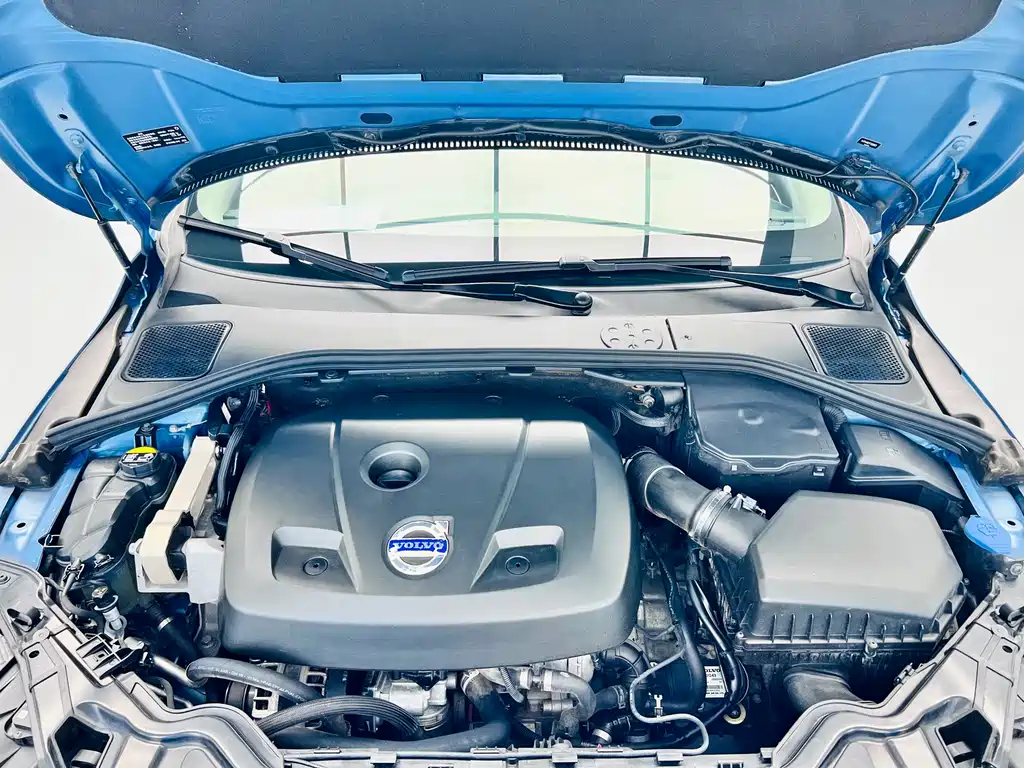 Volvo V60 — миниатюра 25