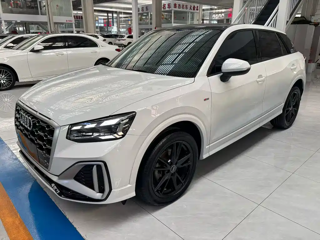 Audi Q2L 2022