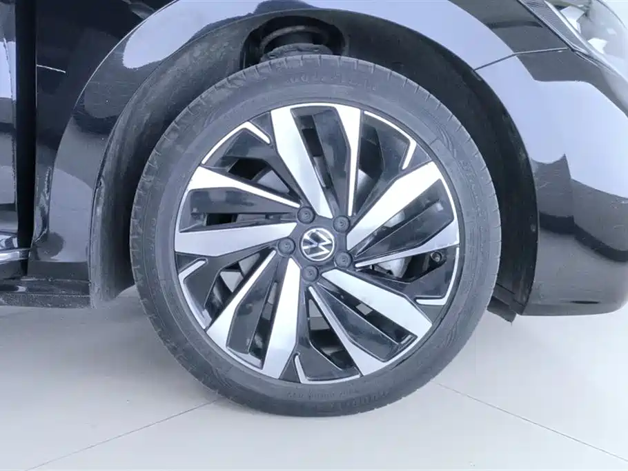 Volkswagen Passat 2023 330TSI Elite