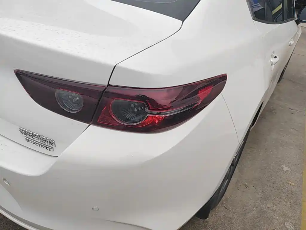 Mazda 3 Axela — миниатюра 8
