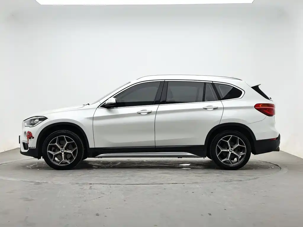 BMW X1 — миниатюра 6
