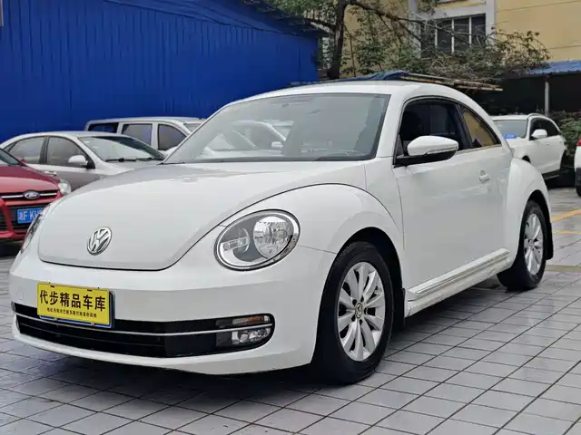 VOLKSWAGEN BEETLE 2016