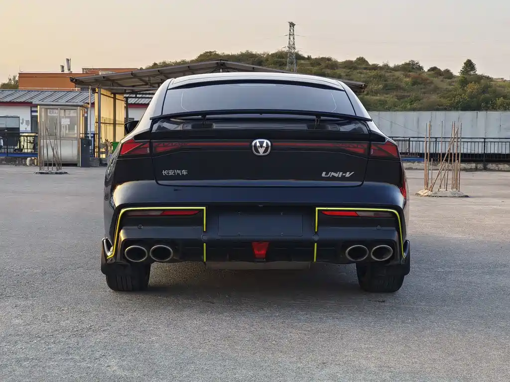 Changan UNI-V — миниатюра 4