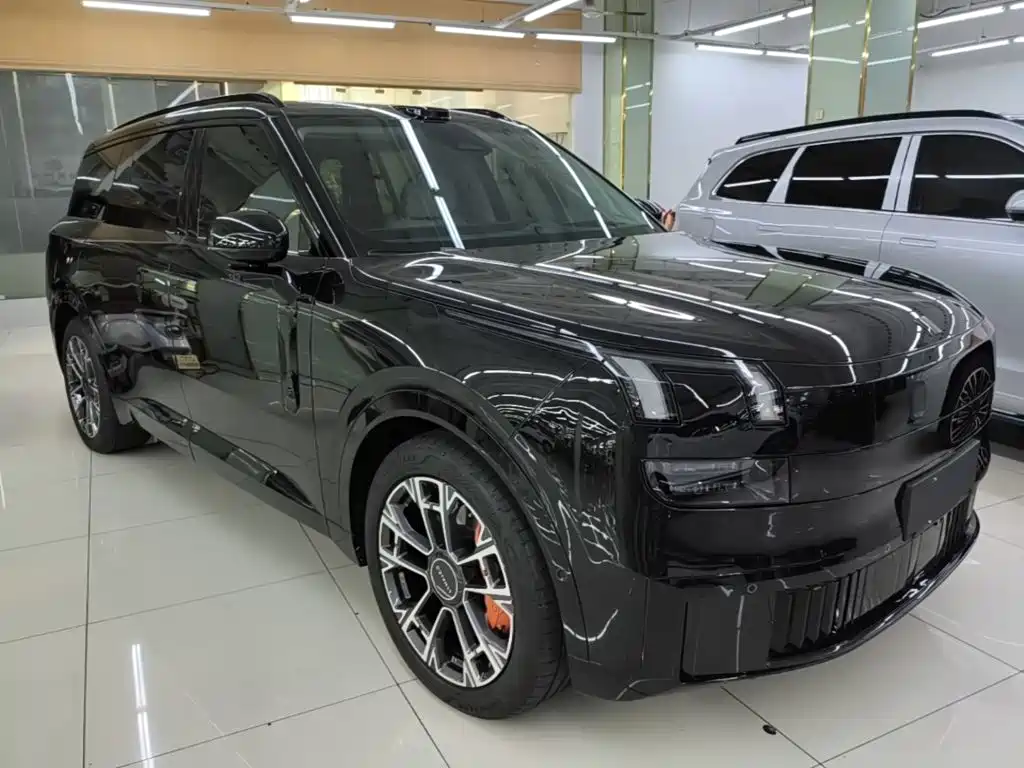 Lynk & Co Рука 900. — миниатюра 4