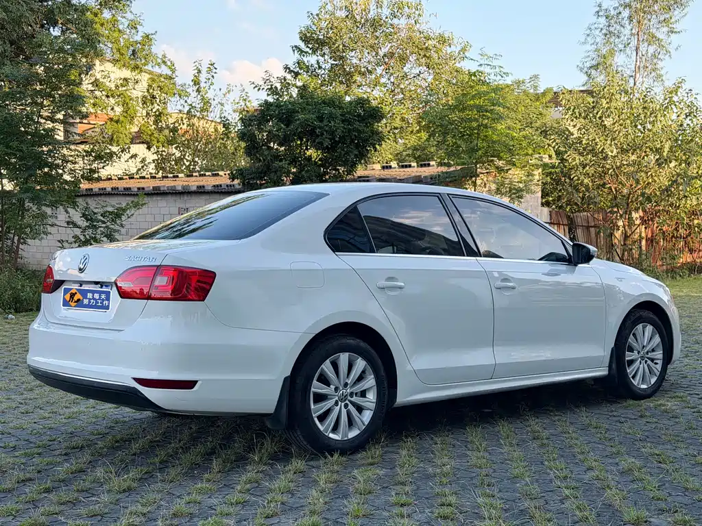 Volkswagen Sagitar — миниатюра 4