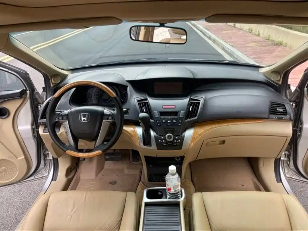 Honda Odyssey 2009 2.4L Luxury
