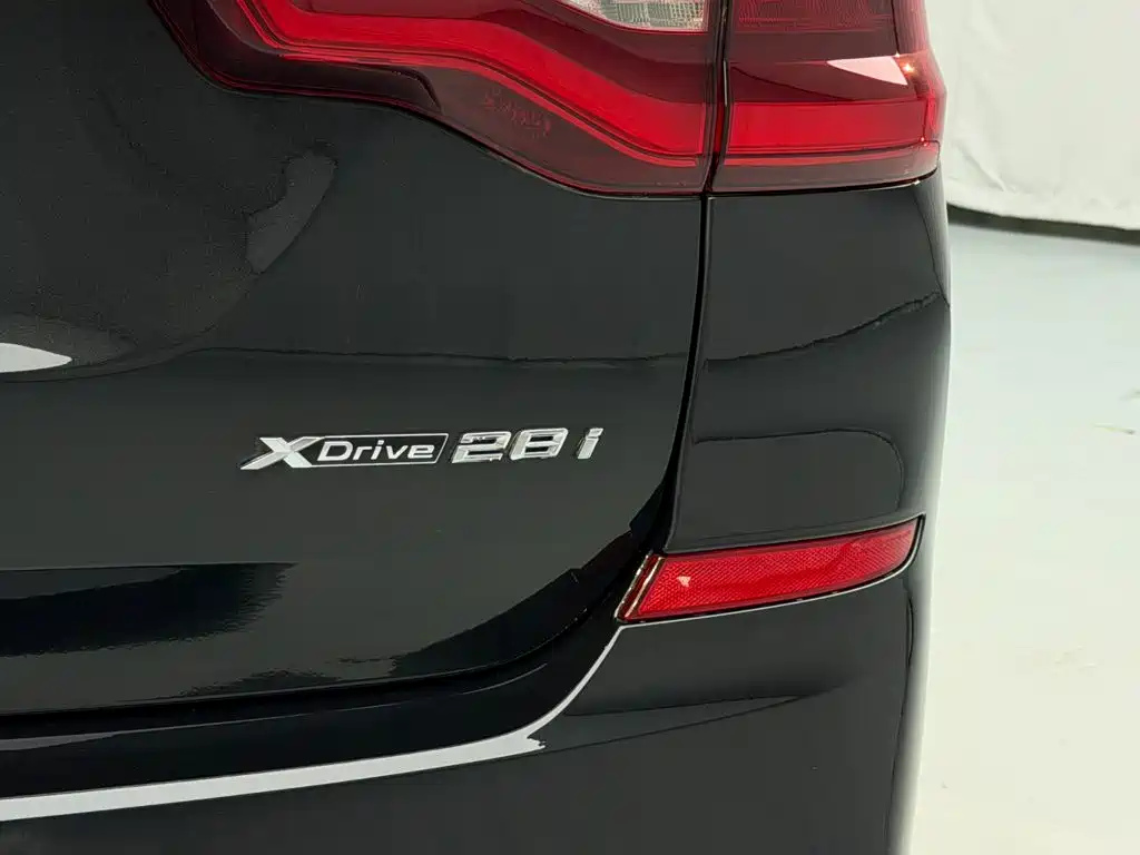 BMW X3 — миниатюра 11