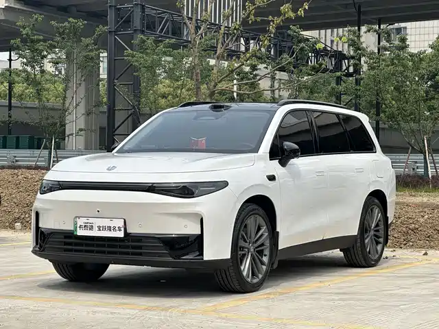 2025 Leapmotor C16