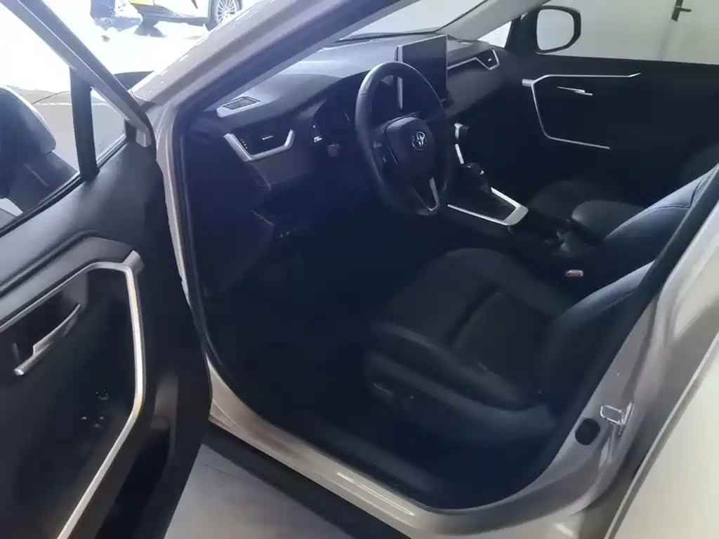 Toyota Wildlander — миниатюра 16