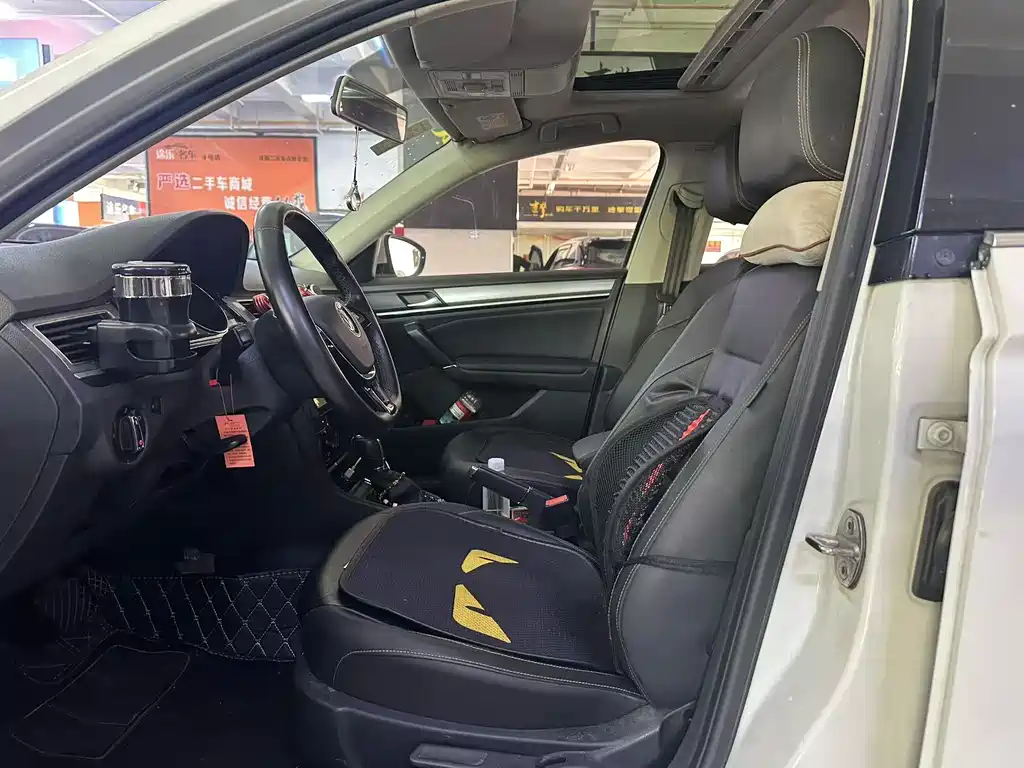 Volkswagen Bora 2018 1.5L AT Comfort