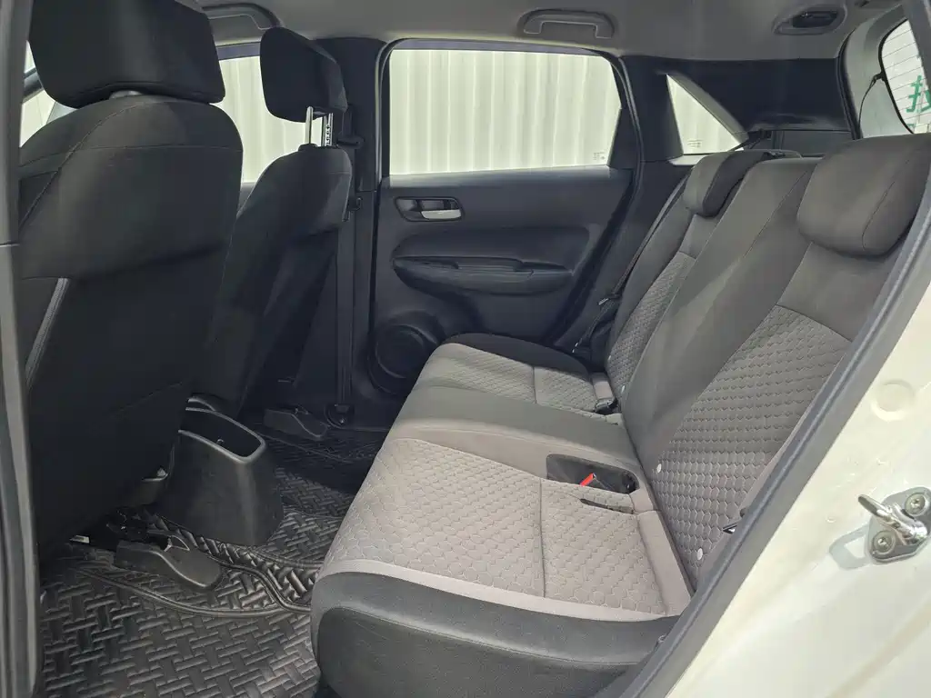 Honda Fit — миниатюра 21