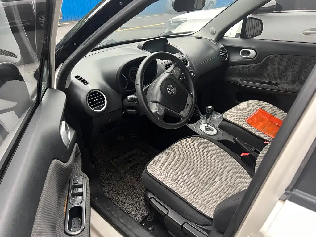 MG 3 2014 1.5L AMT Elite