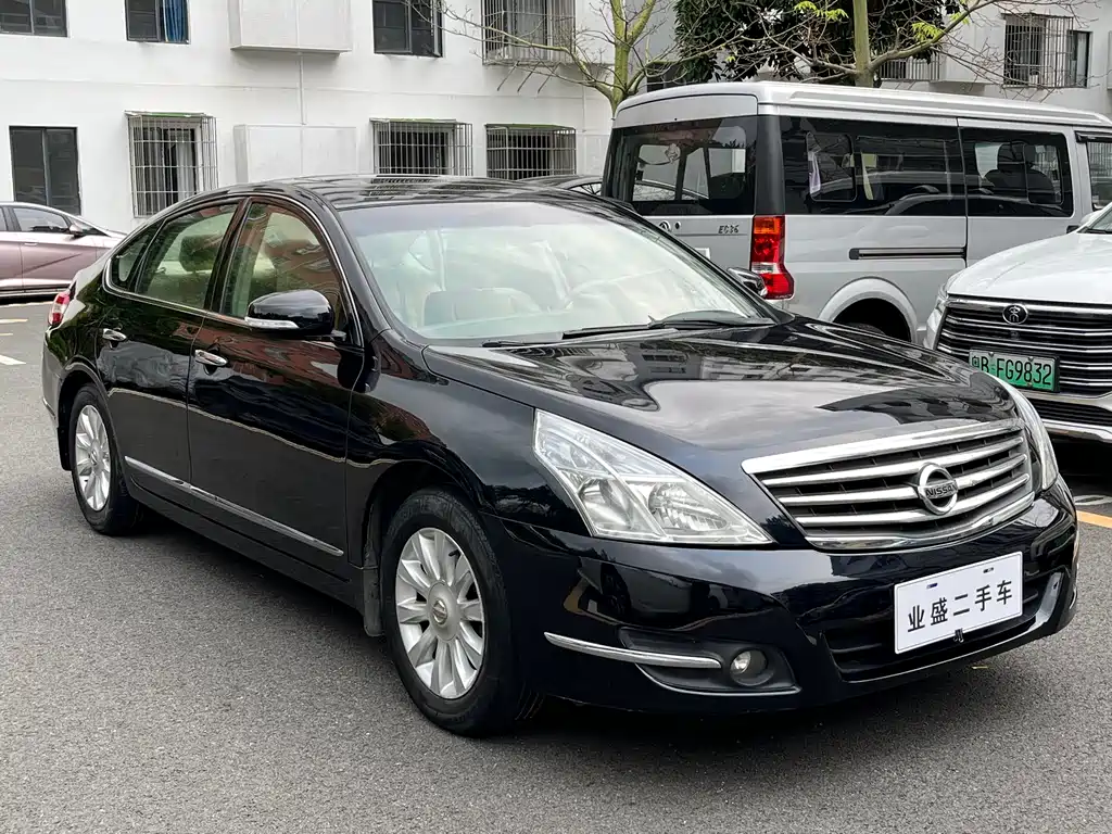 Nissan Altima 2010 2.0L XL