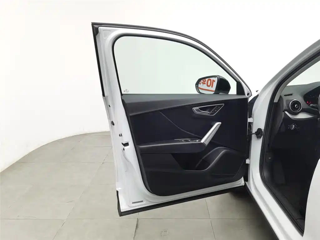 Audi Q2L 2021 35 TFSI