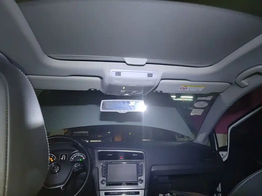 Volkswagen Golf — миниатюра 9