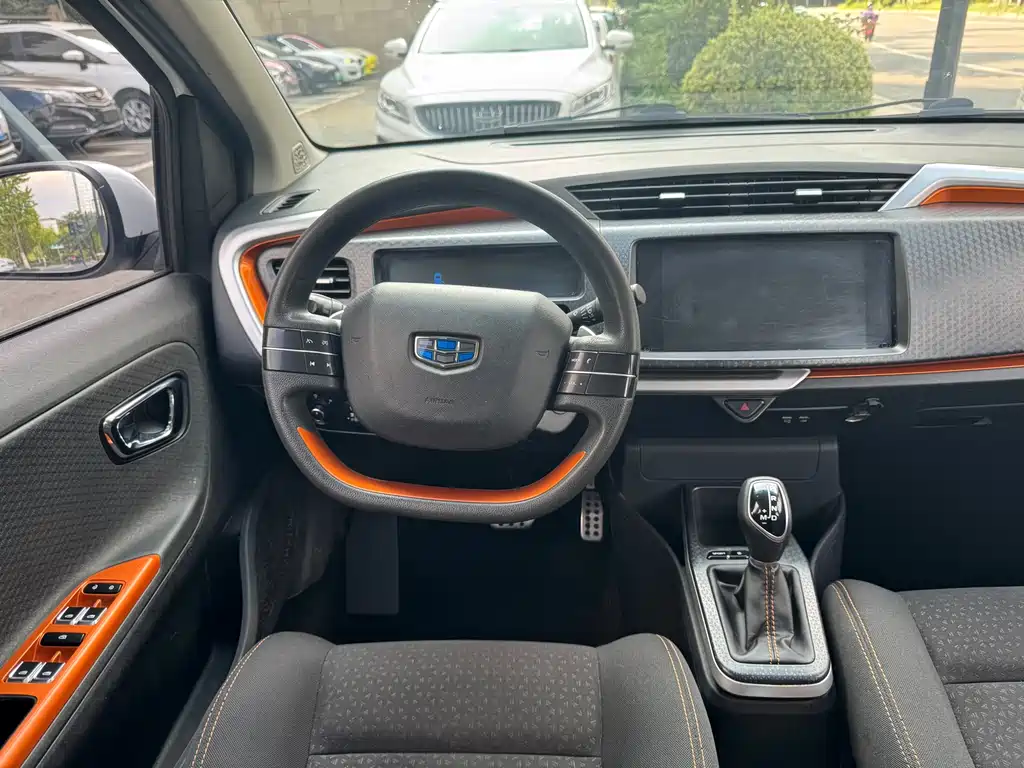 Geely Vision X1 1.3L Auto Fun Edition, фото 12