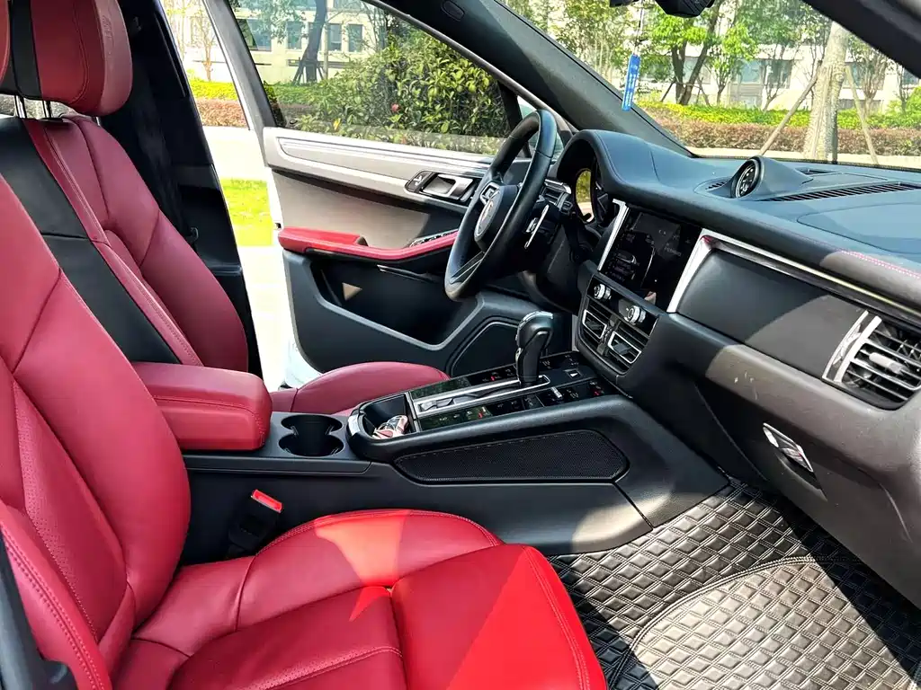 Porsche Macan — миниатюра 4