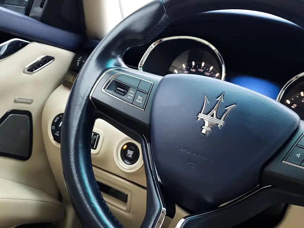 Maserati Quattroporte — миниатюра 17