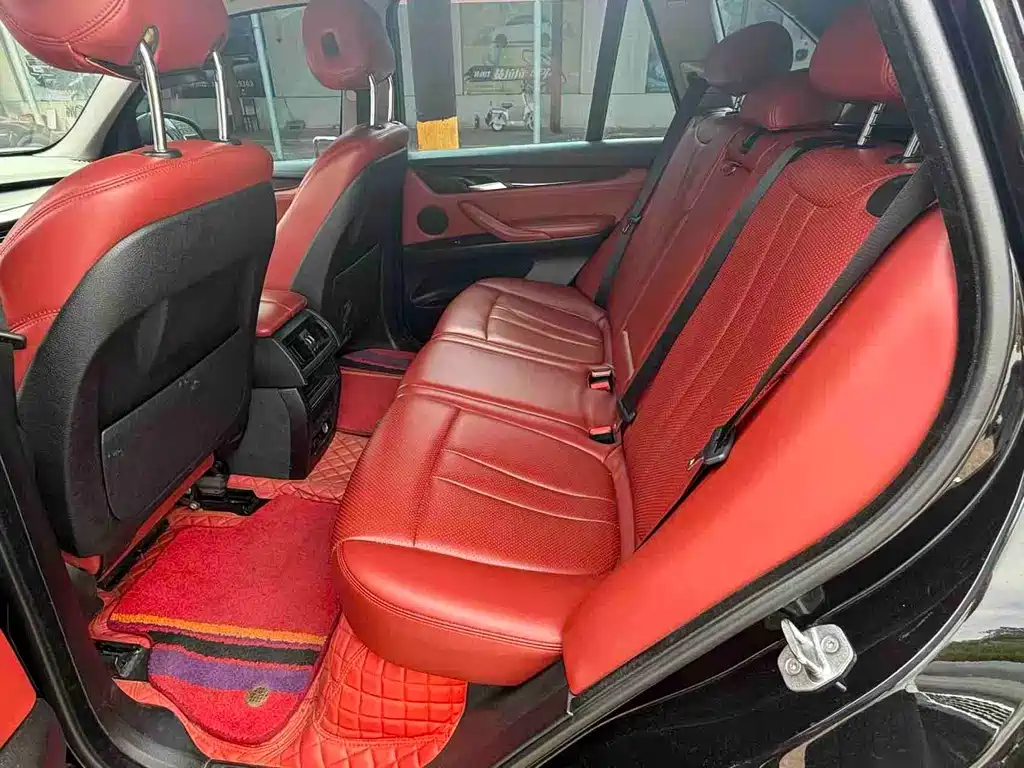 BMW X5 (Import) — миниатюра 6