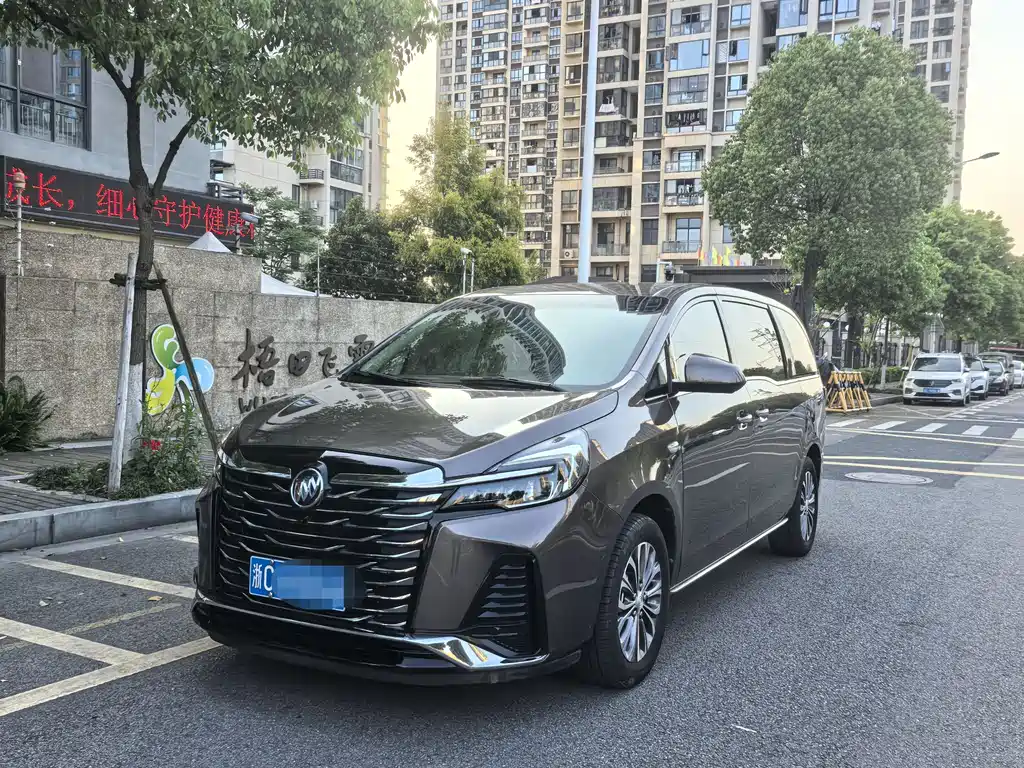 Buick GL8 2023