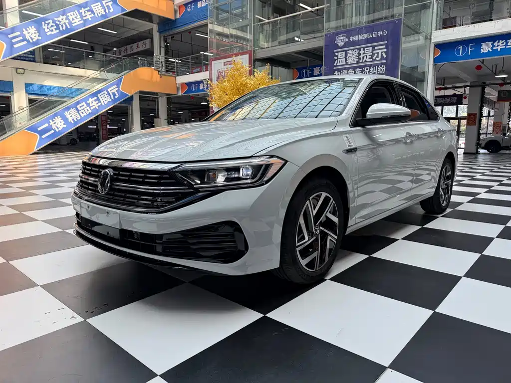 Volkswagen Sagitar