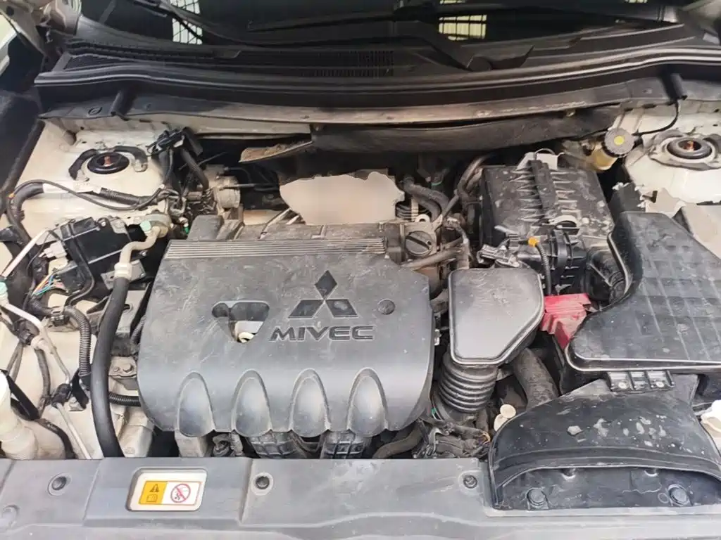 Mitsubishi Outlander — миниатюра 20