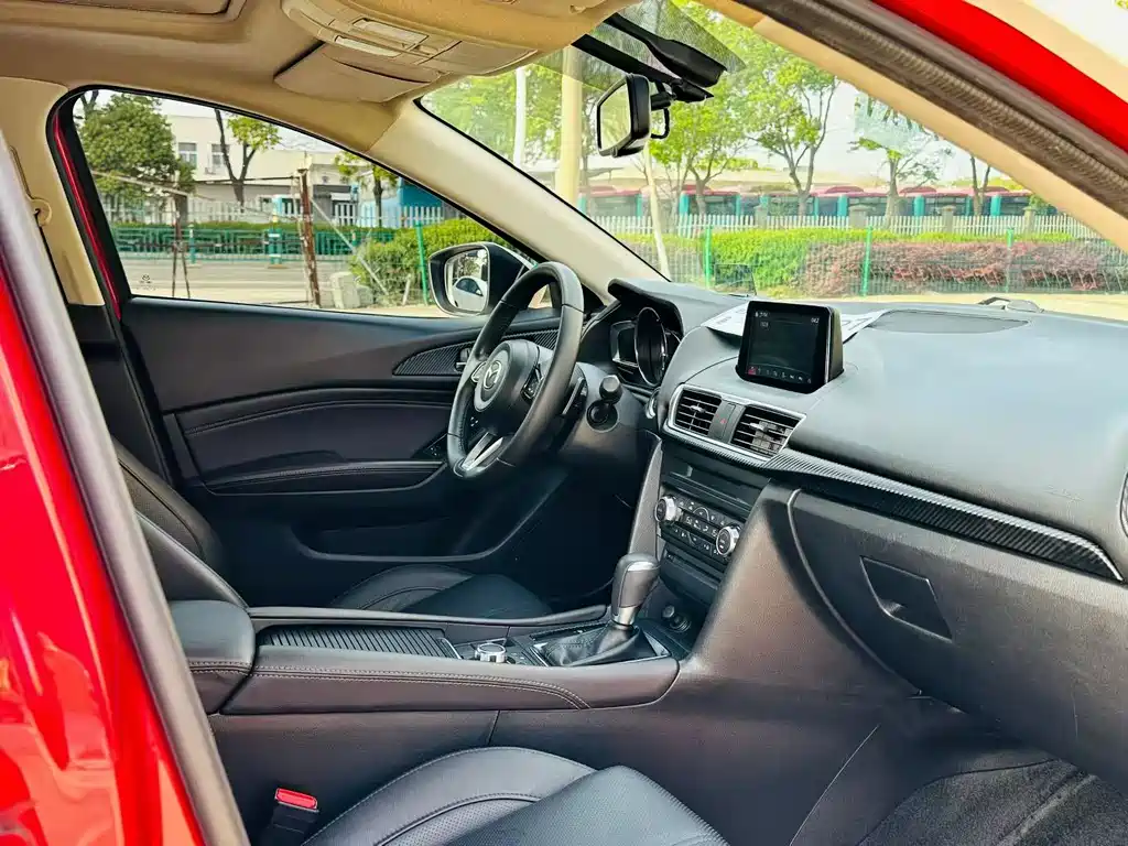 Mazda Mazda3 3 2017 2.0L AT Sport V