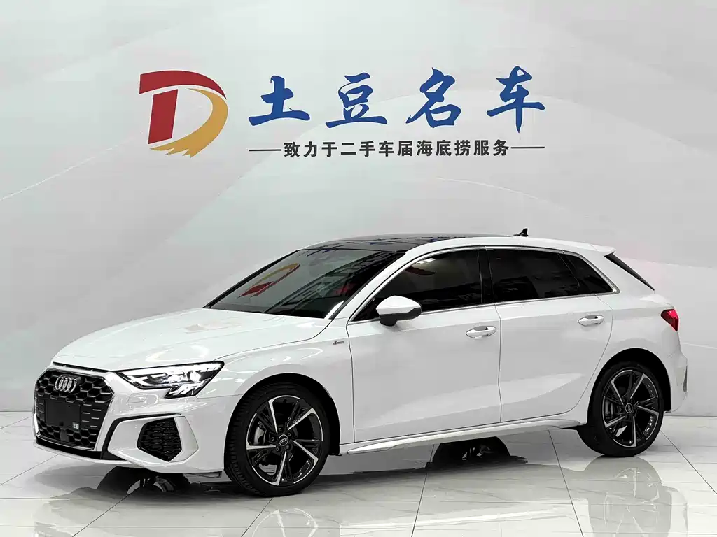 Audi A3 2023 Sportback 35 TFSI Fashion Sport