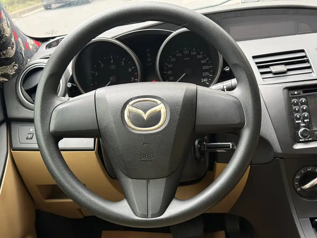Mazda Mazda3 3 2012 1.6L AT Elite