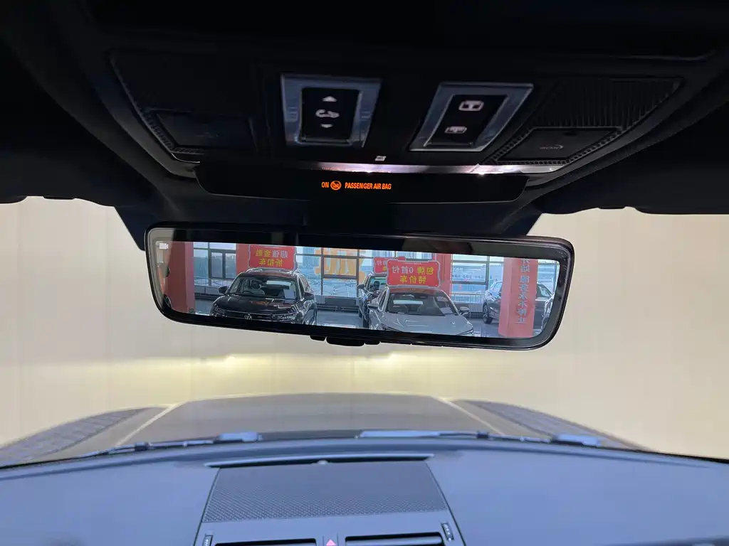 Land Rover Defender — миниатюра 17