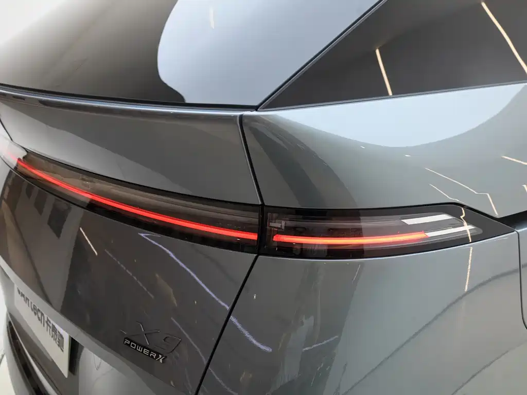 XPeng X9 — миниатюра 22