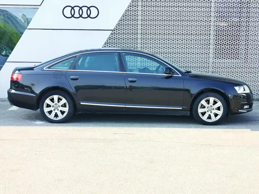Audi A6L — миниатюра 4