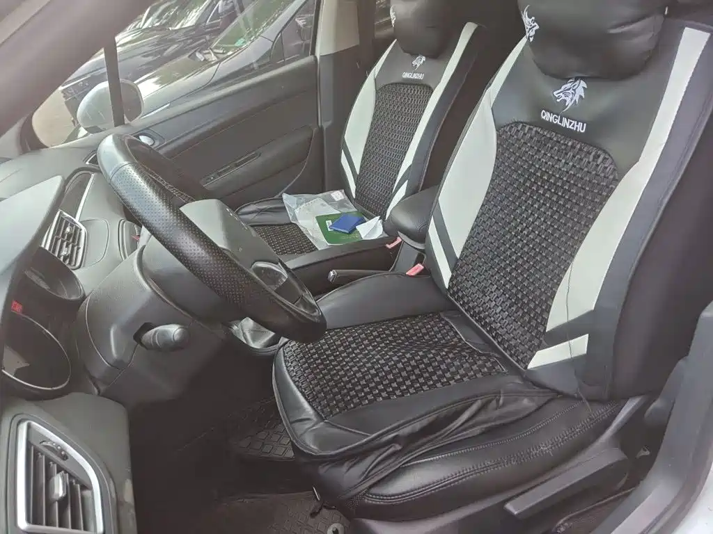 Peugeot 308 — миниатюра 16