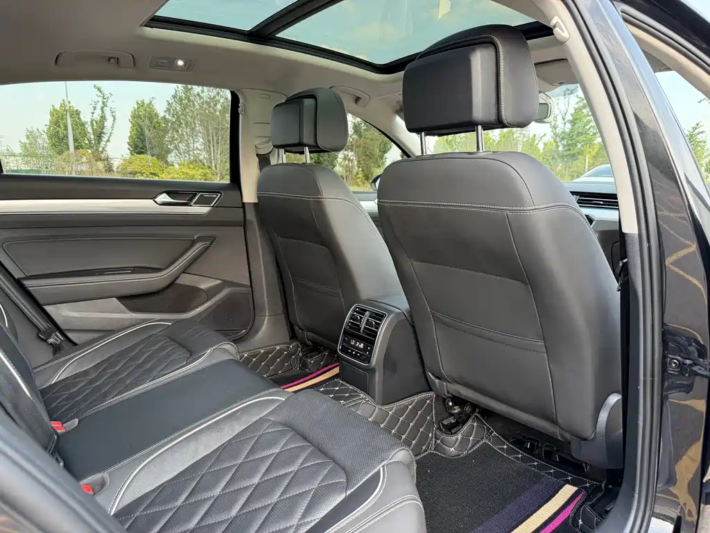 Volkswagen Magotan PHEV — миниатюра 17