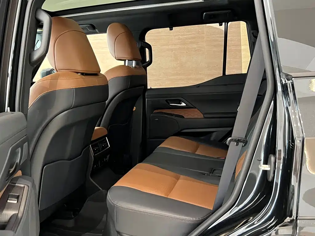 Lexus GX — миниатюра 6