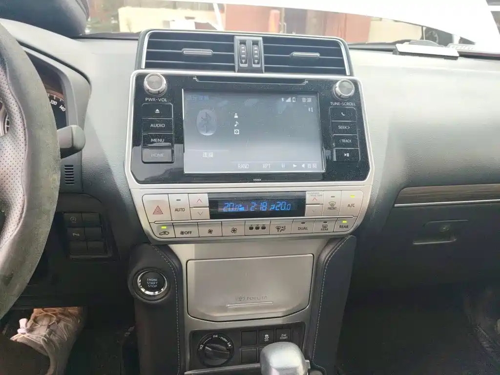 Toyota Prado — миниатюра 14