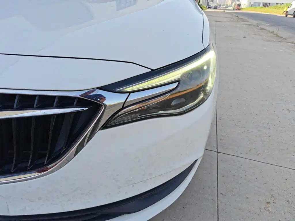 Buick Excelle — миниатюра 24