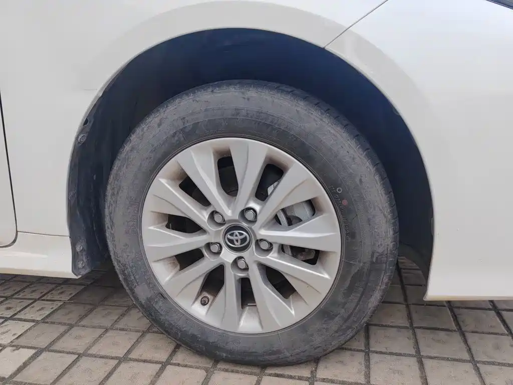 Toyota Corolla — миниатюра 8